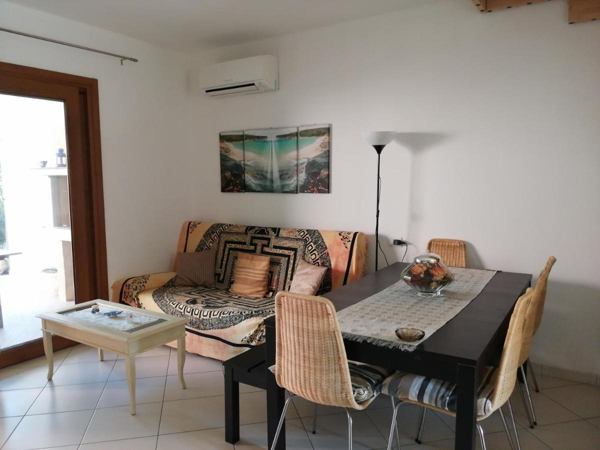 Villa Casa Lorleo à Porto Pino Extérieur photo
